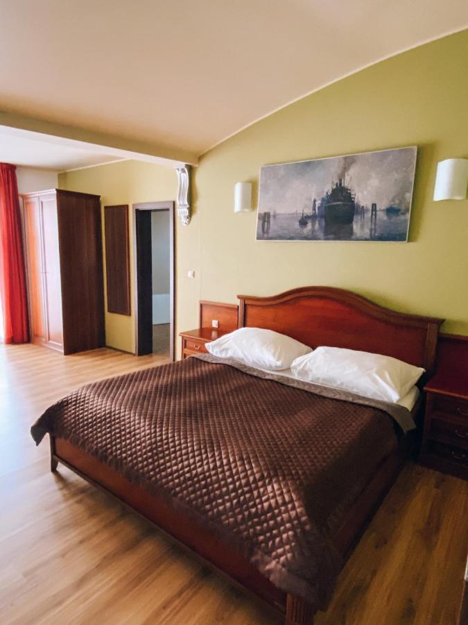 Riverside Apartments Thalia Карлові Вари Екстер'єр фото